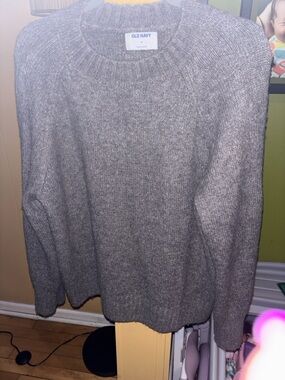 Old Navy Women’s Crewneck Sweater in